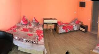 Гостиница Guest house on Krasnodarskaya Анапа Семейный номер-1